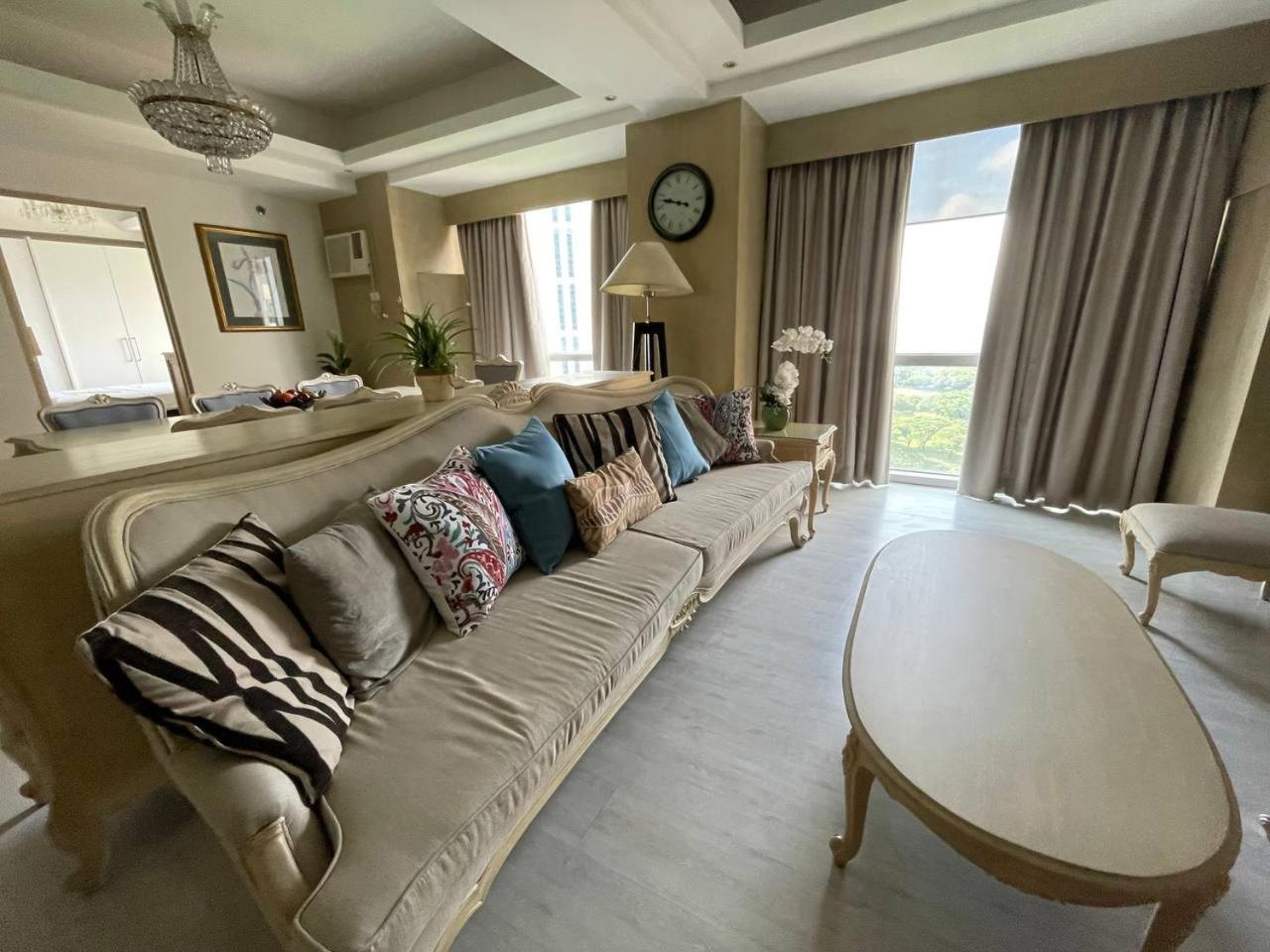 Avant At The Fort By Urban Realty Manila Exterior photo