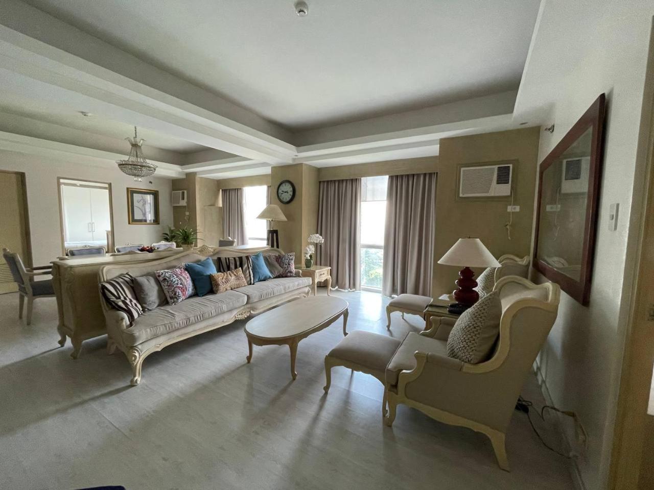 Avant At The Fort By Urban Realty Manila Exterior photo